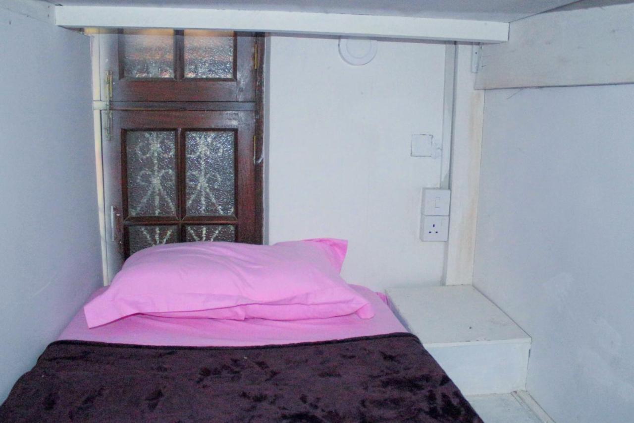 Hostel Cubic *