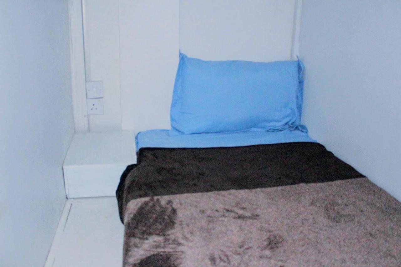 Cubic Hostel *